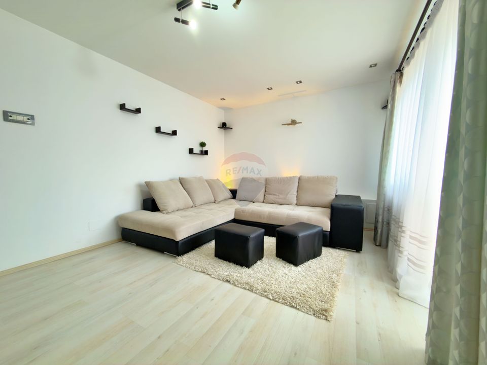 Apartament decomandat cu 2 camere de vânzare / Aurel Vlaicu - Arad