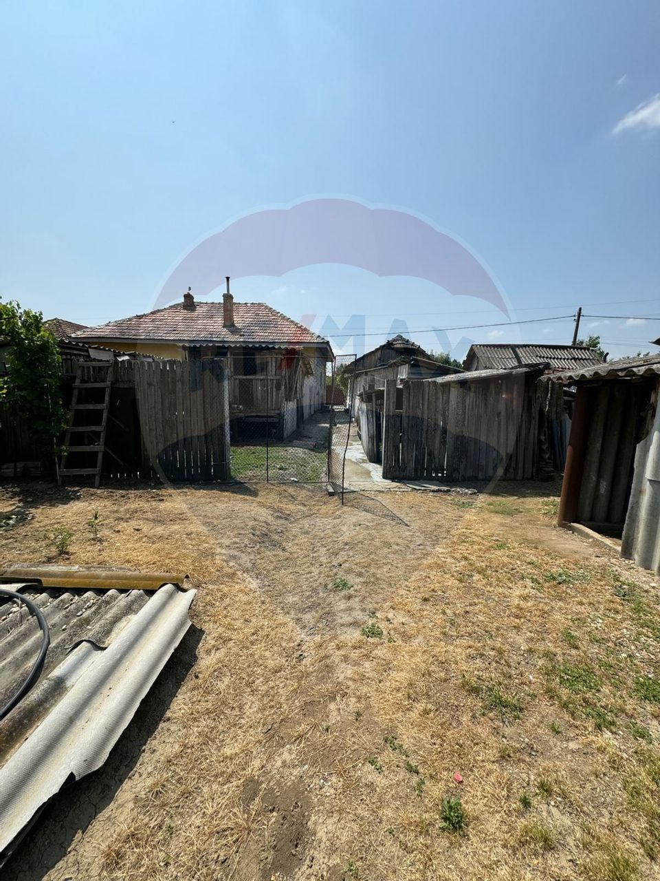 Casă 74 mp/ Predesti 1331 mp teren intravilan