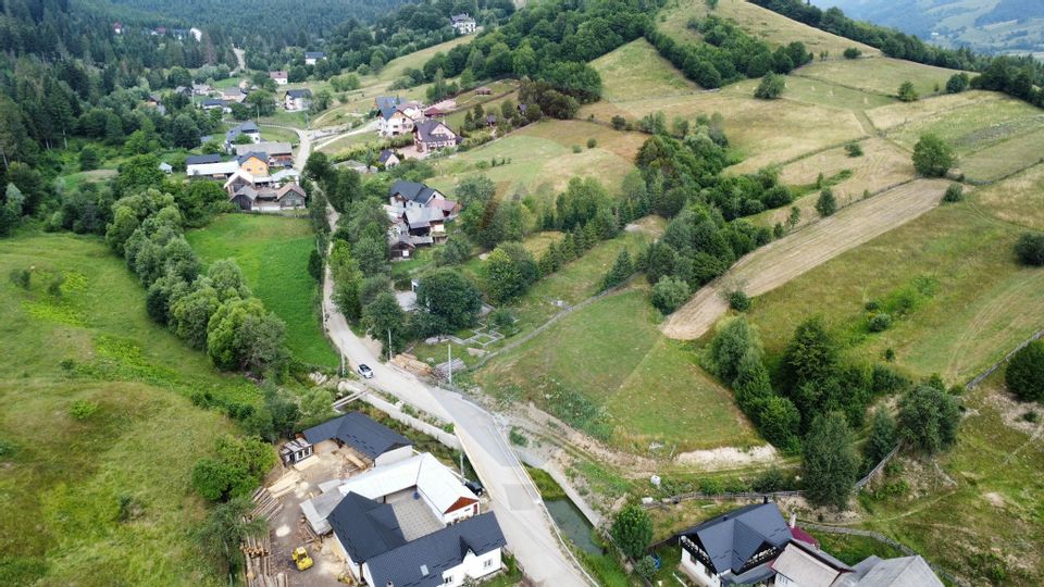 Teren 4397 mp Intravilan Manastirea Humorului / Lunga Bucovina