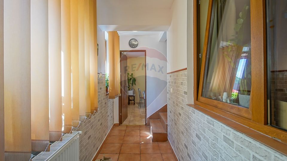 !VANDUT! Casă tipică pentru un stil de viață liniștit  Craiter, Brașov