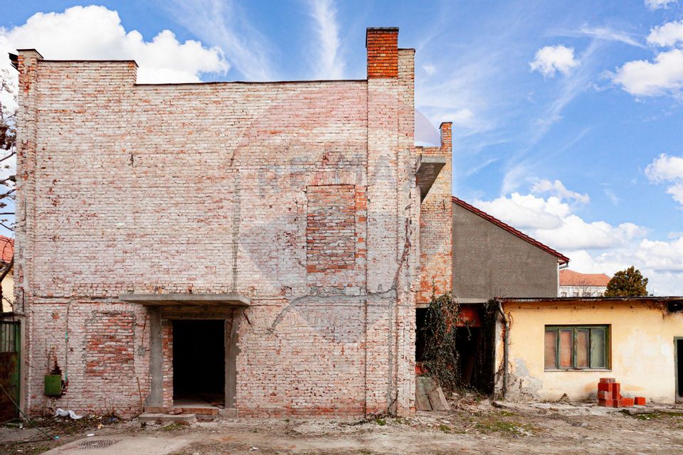 Casă + teren 786 mp – strada Transilvaniei