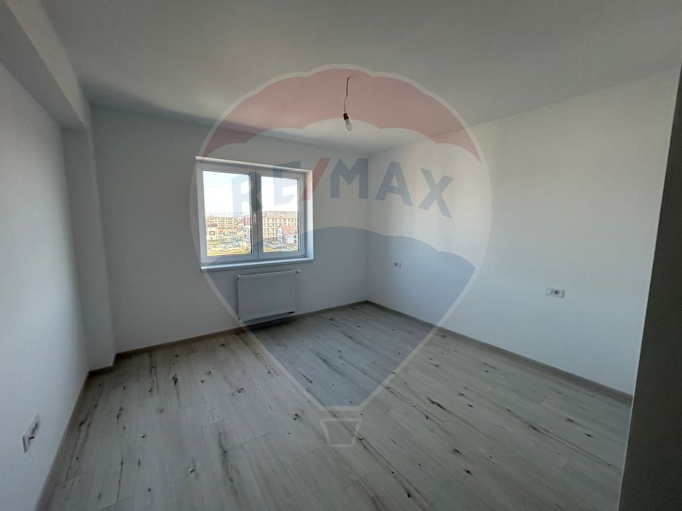 3 room Apartment for rent, Tractorul area
