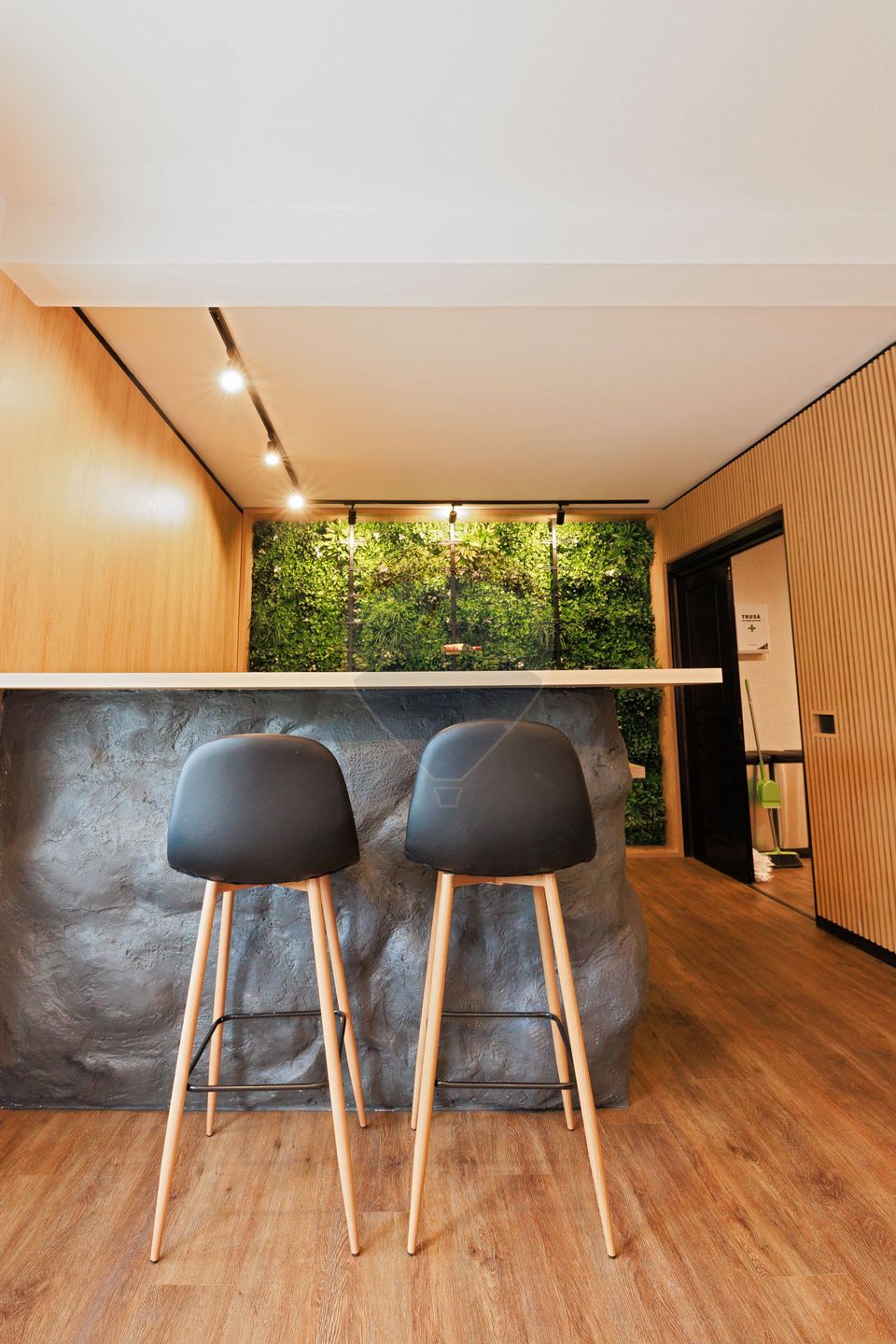 Pensiune Manastirea Humorului, de Vânzare în Inima Bucovinei