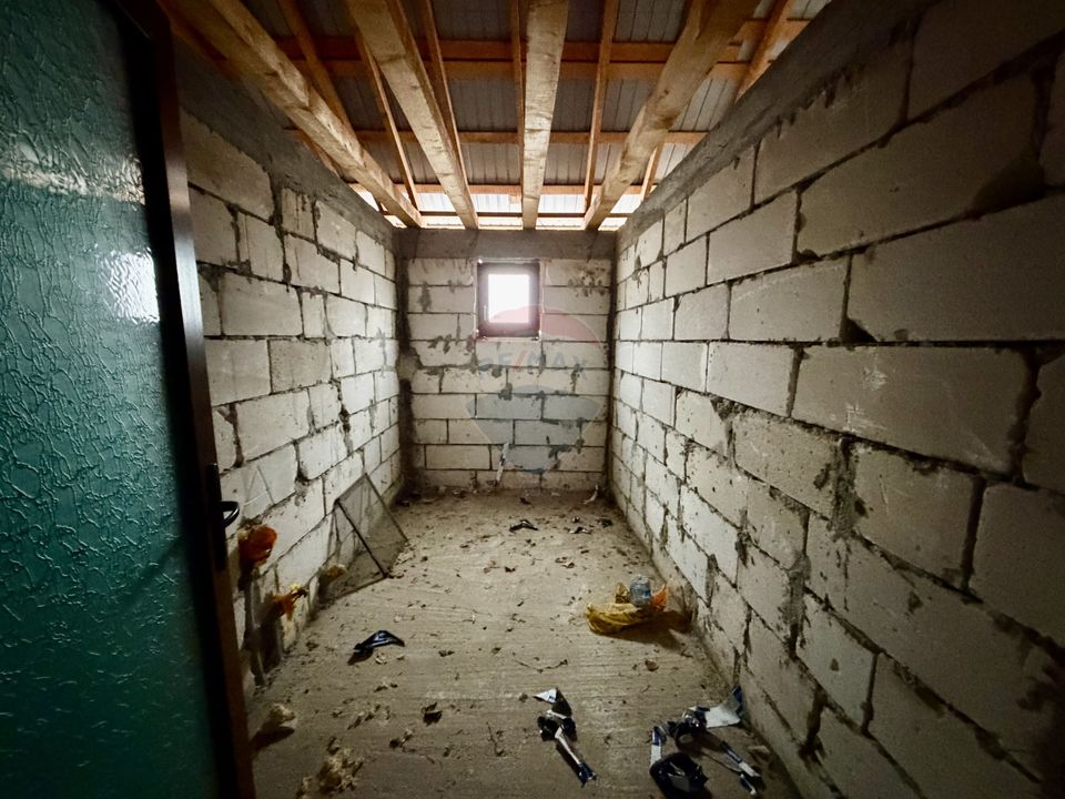 5 room House / Villa for sale