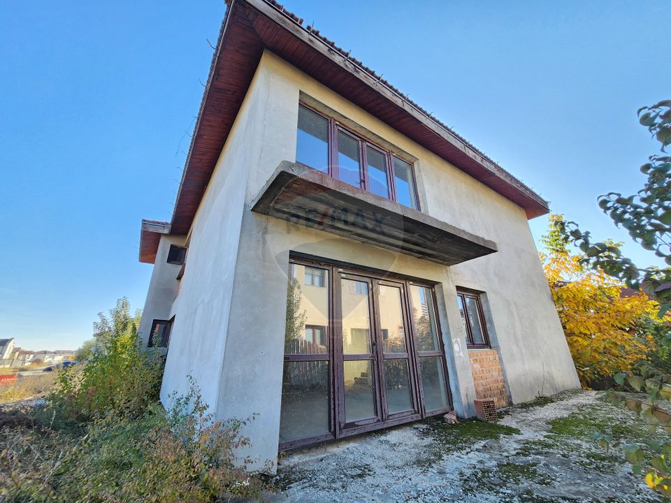 5 room House / Villa for sale, Aviatiei area