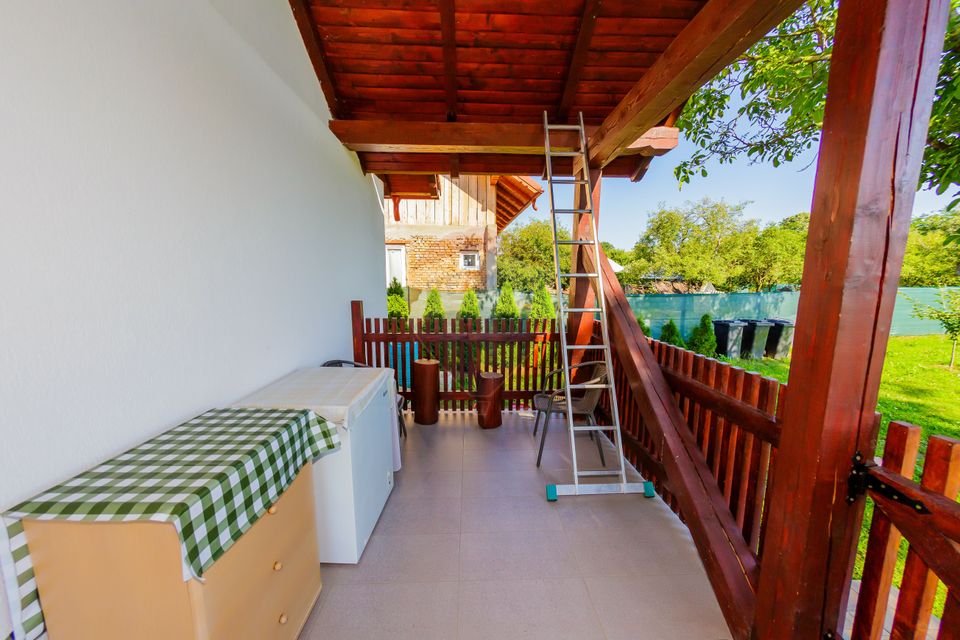 Casă cu 3 camere de vânzare