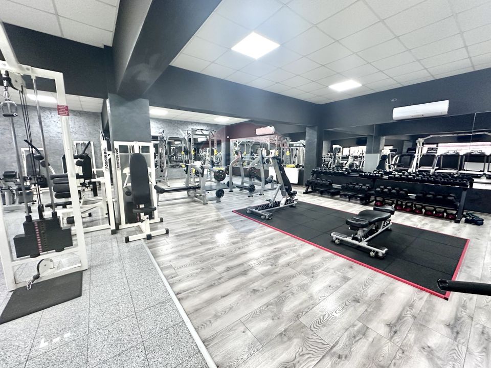 926.11sq.m Commercial Space for sale, Central area