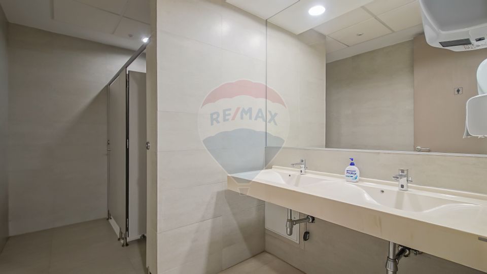 20sq.m Office Space for rent, Est area