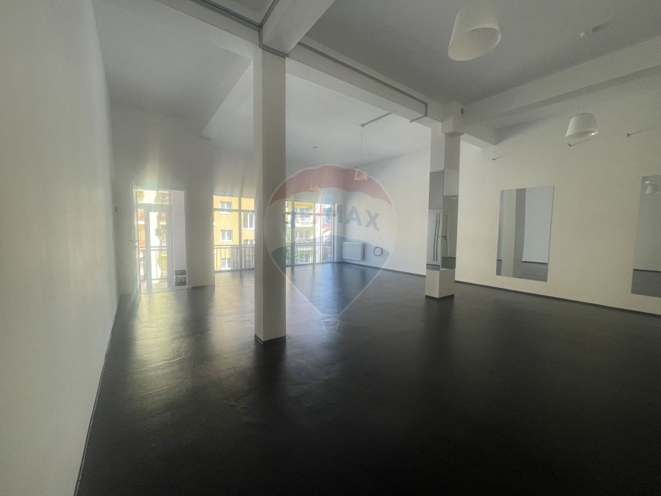 Spațiu comercial de închiriat in Florești, str. Teilor