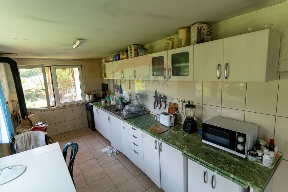 Casă / Vilă cu 10 camere amplasate in 2 corpuri de cladire de vanzare