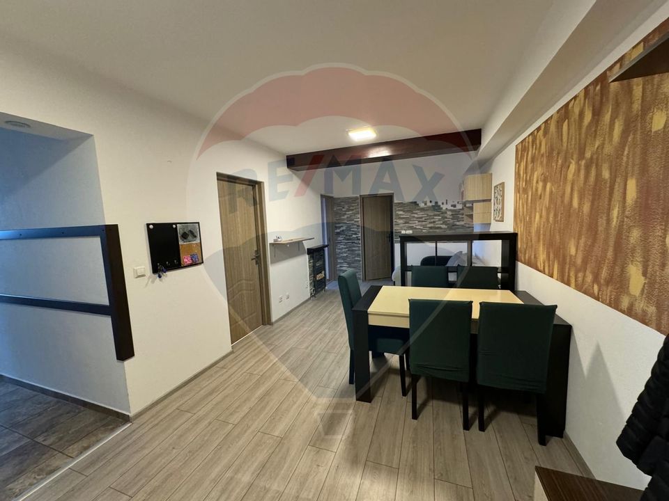 Apartament cochet cu 3 camere de închiriat - strada Tilisca