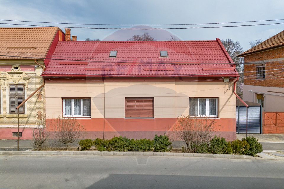 Townhouse | Buzias | 6 Martie | 197mp | 5camere 2bai | Patio | Garaj