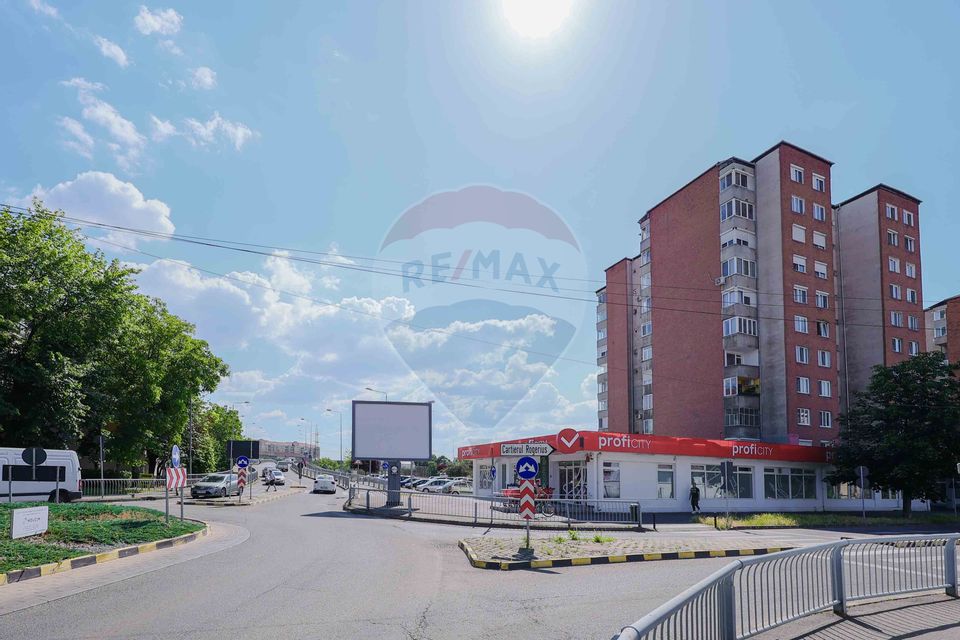 De vânzare Apartament cu 3 camere în zona Sovata