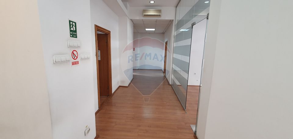 173sq.m Commercial Space for rent, Ultracentral area