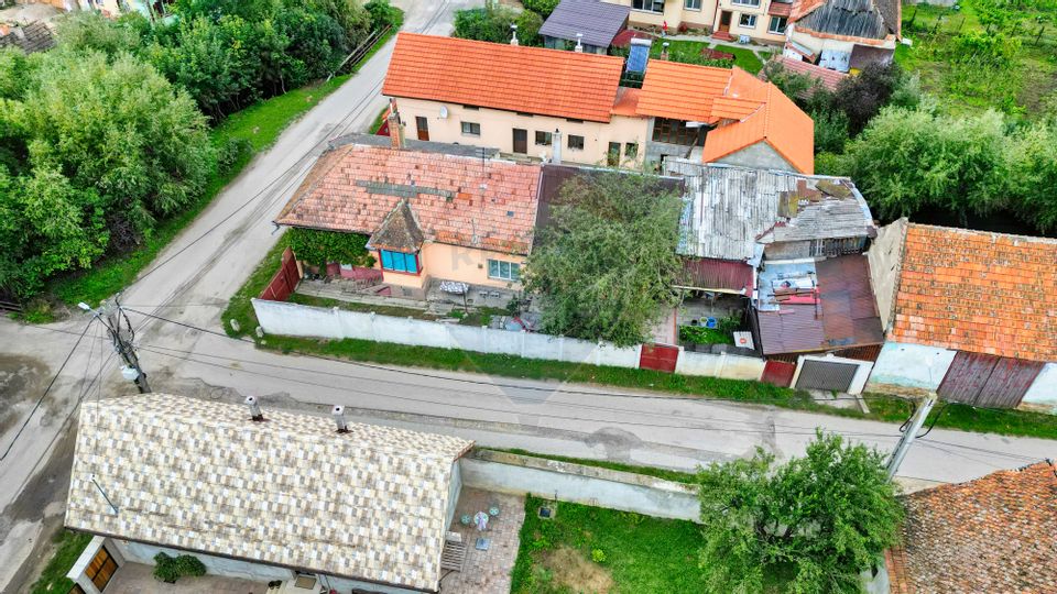 Proprietate 691 mp + anexe, ideal renovare – Dumbrăvița, BV