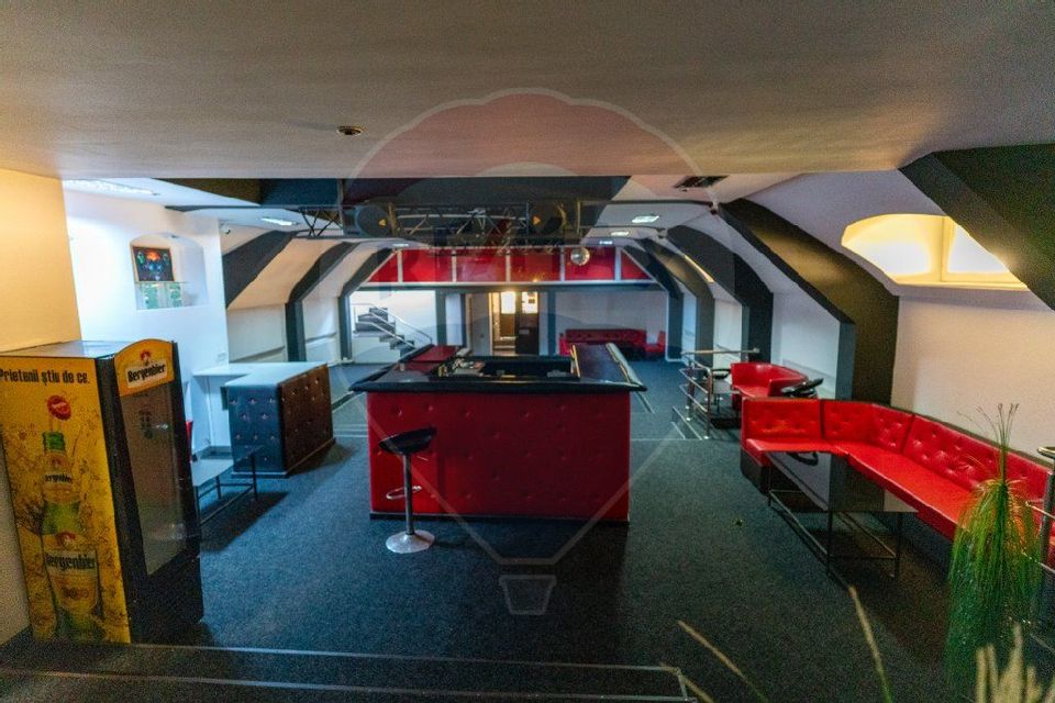 Spațiu comercial de vanzare central,Hateg jud. Hunedoara