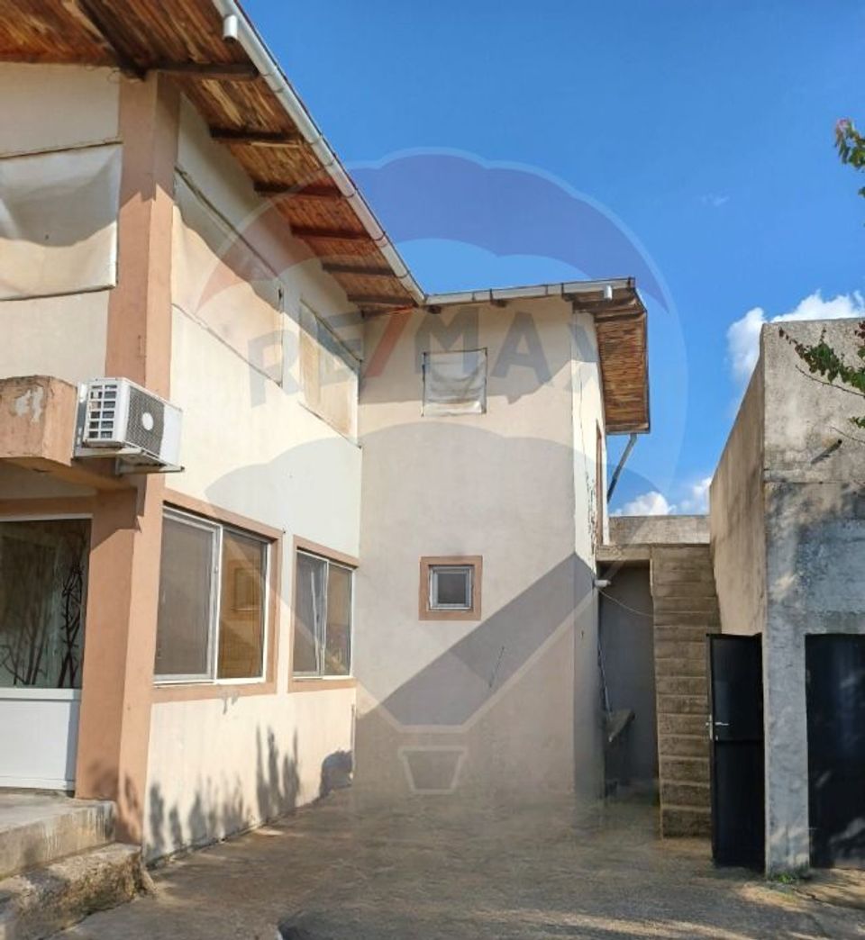 Casă spațioasă cu garaj - Mogoșoaia, foarte aproape de Podul Mogoșoaia