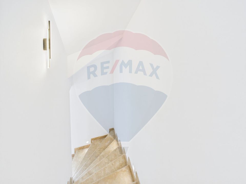 De vanzare | Vila cu 4 camere | Nobil Residence, Tunari