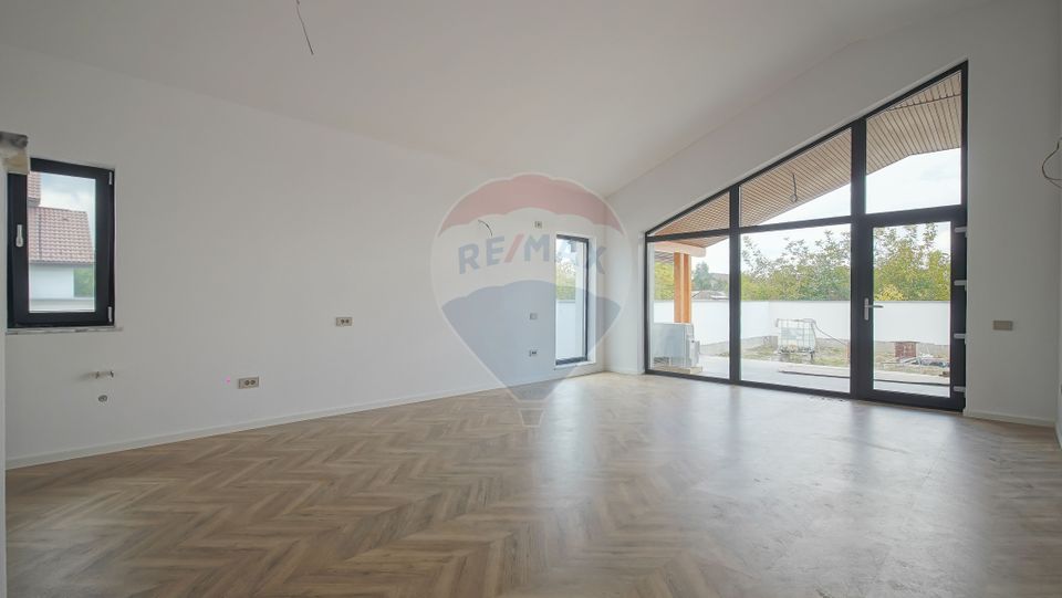 4 room House / Villa for sale, Stupini area