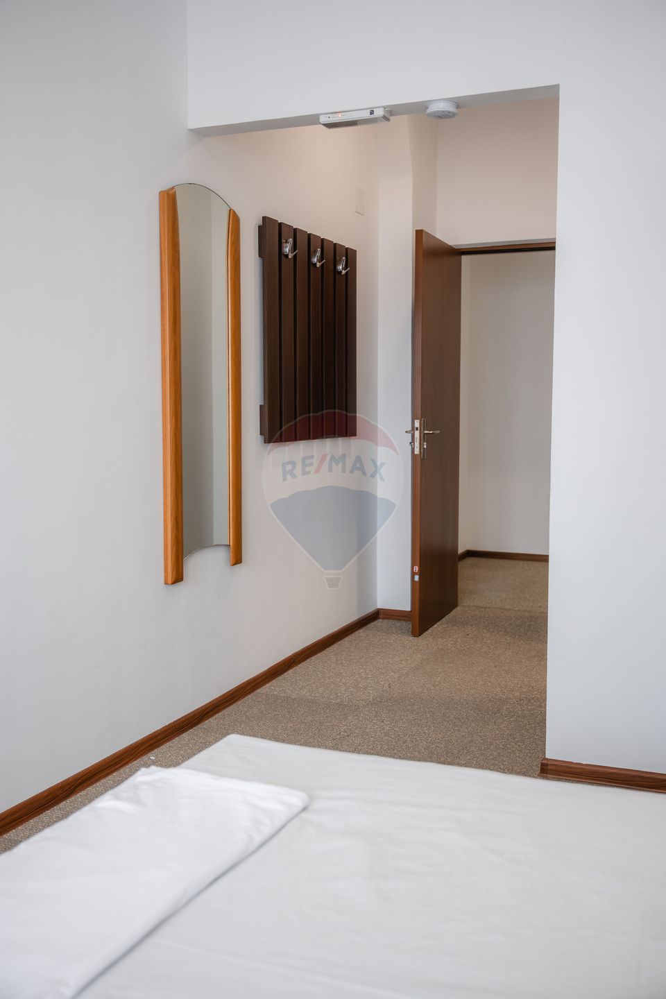 1,132sq.m Commercial Space for sale