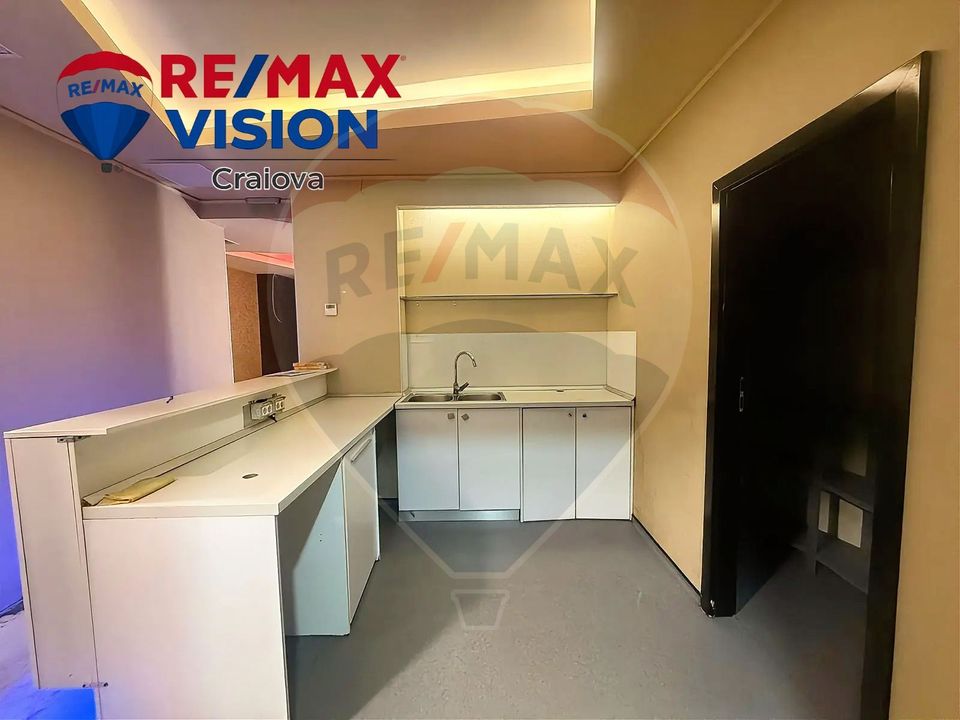 128.66sq.m Commercial Space for rent, Valea Rosie area