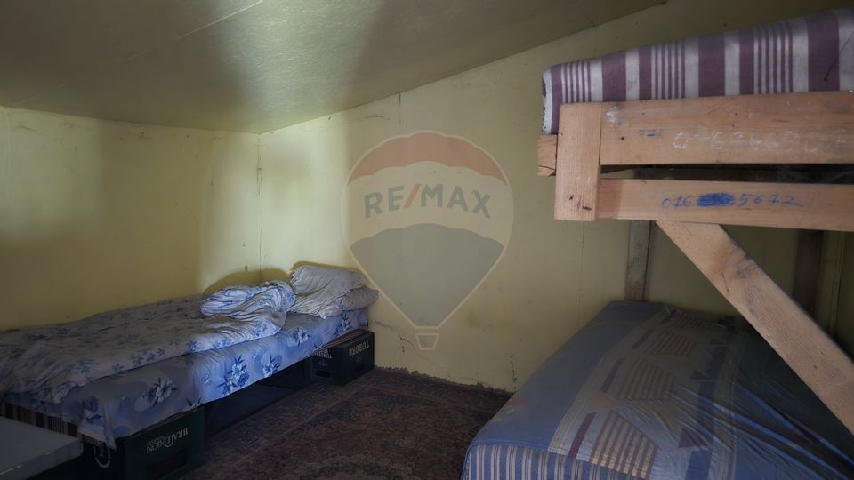 Hale pentru depozitare(lemn si metalica) in zona Giulesti