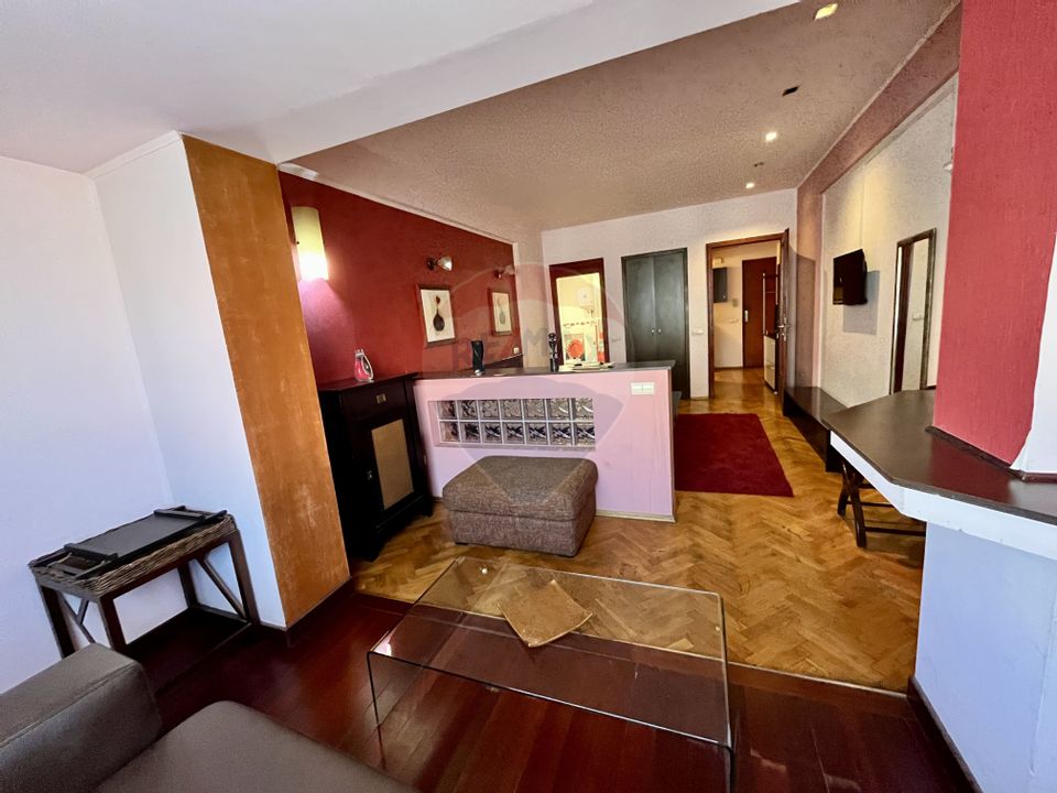 Garsonieră spațioasă - Piața Romană, vedere spre ASE, disponibila acum