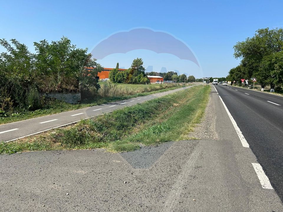 Teren in parcul industrial Madaras la intrare in oras Salonta .