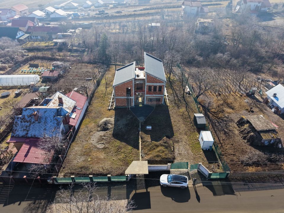 5 room House / Villa for sale