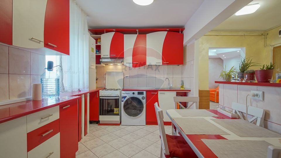 Apartament 2 camere de vânzare, cartier Tractorul, Str. Aluminiului