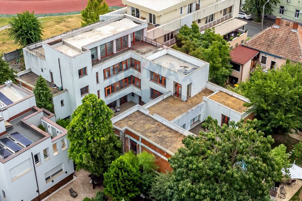 19 room House / Villa for sale, Malul Muresului area