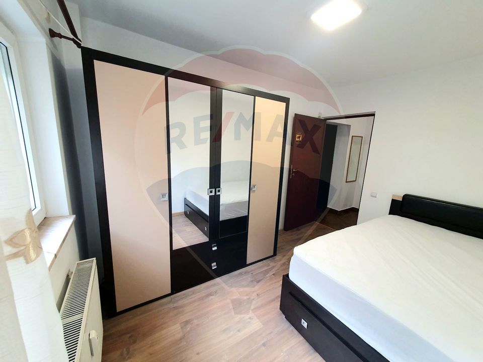 Apartament de inchiriat 4 cam în zona Stefan cel Mare