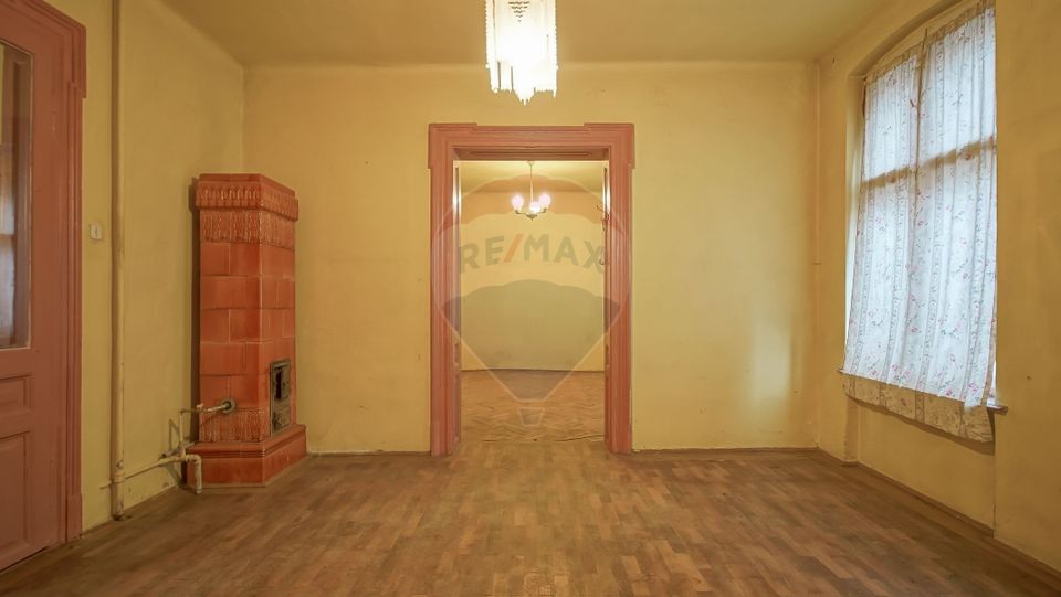 10 room House / Villa for sale, Brasovul Vechi area