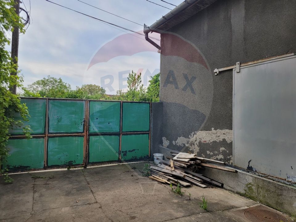 448sq.m Commercial Space for sale, Confectii area