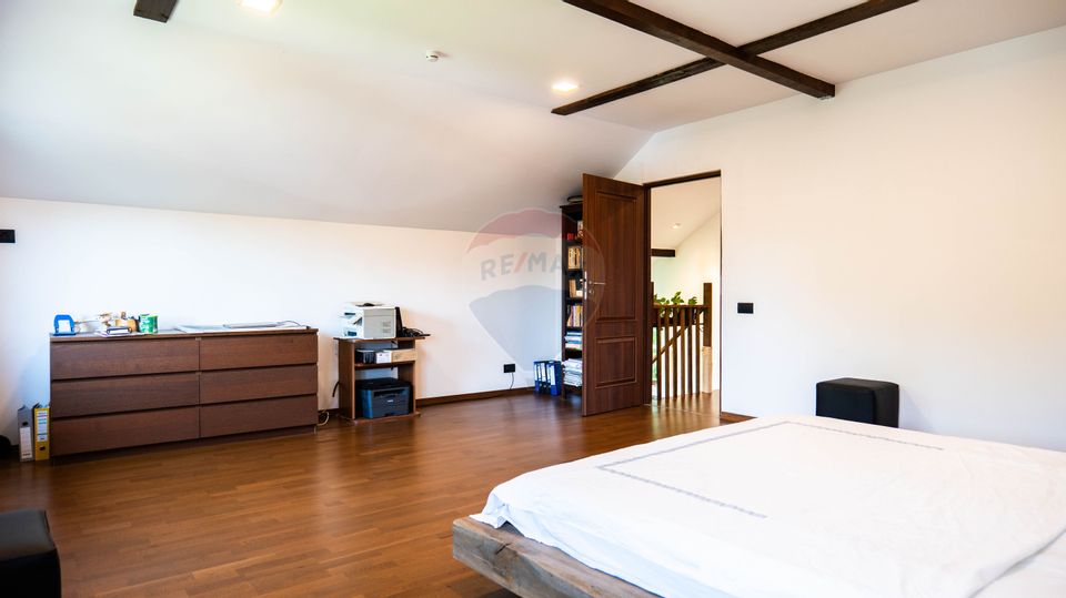 4 room House / Villa for sale