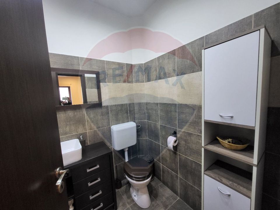 Casă / Vilă cu 3 camere de vânzare în zona Ultracentral