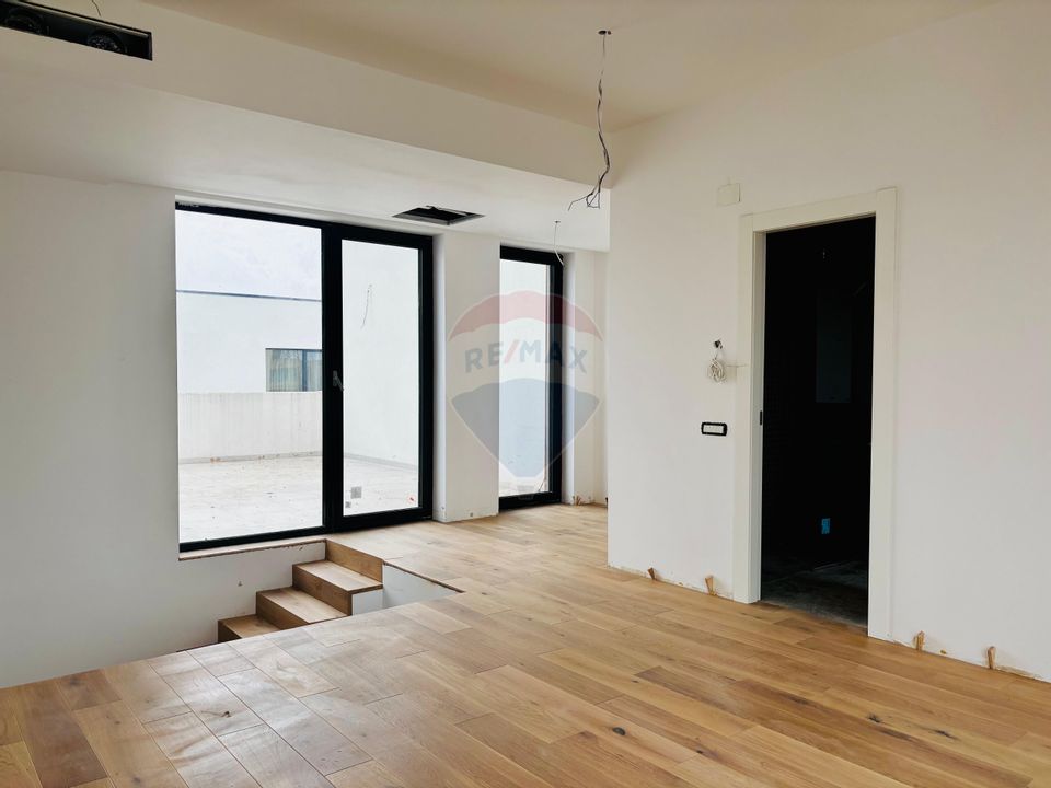 Vilǎ modernǎ | 5 camere | Complex nou | Aviației - Porsche Pipera