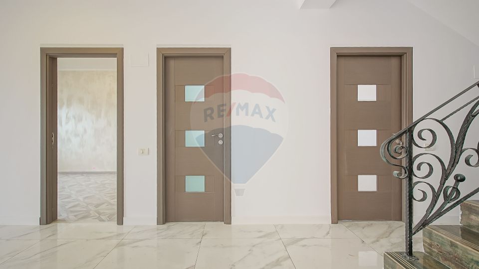 Casă modernă Bunloc, vedere Bucegi, 186 mp, comision 0