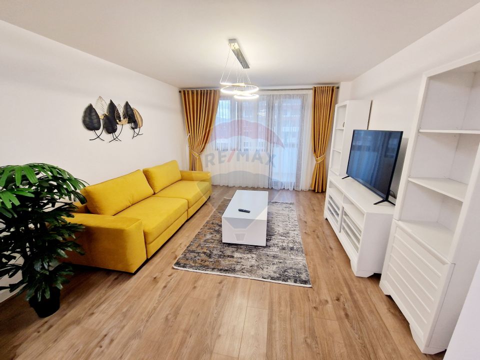 Apartament cu 3 camere de vânzare în Cartier Tei