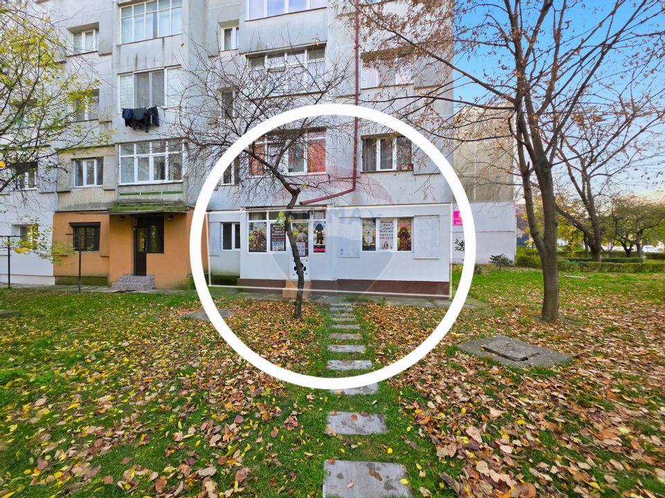 Rezervat! Spațiu comercial la parter de vânzare Mioritei - Bacau