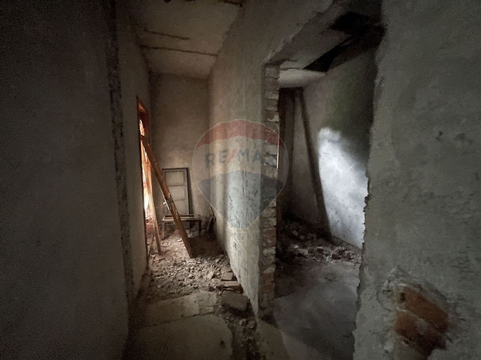 4 room House / Villa for sale