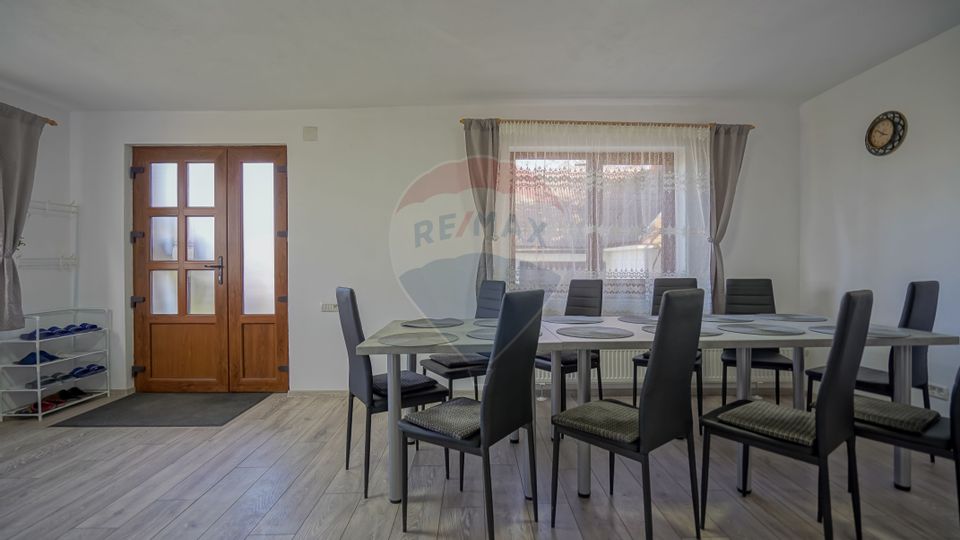 CasaI Vila cu 8 camereI 5 bai TOHANITA  - ZARNESTI , BRASOV