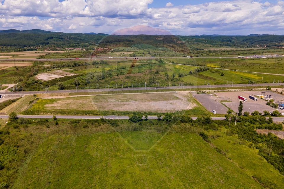 Land 21,536sqm Ilia / Strada principala