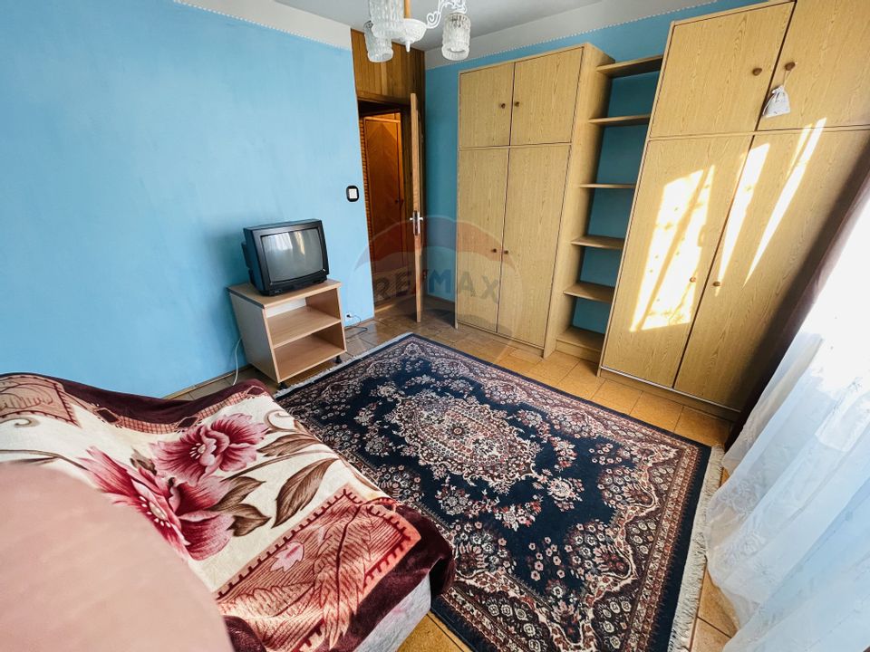 2 room Apartment for rent, Cantemir area