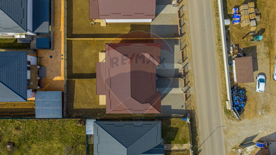 8 room House / Villa for sale