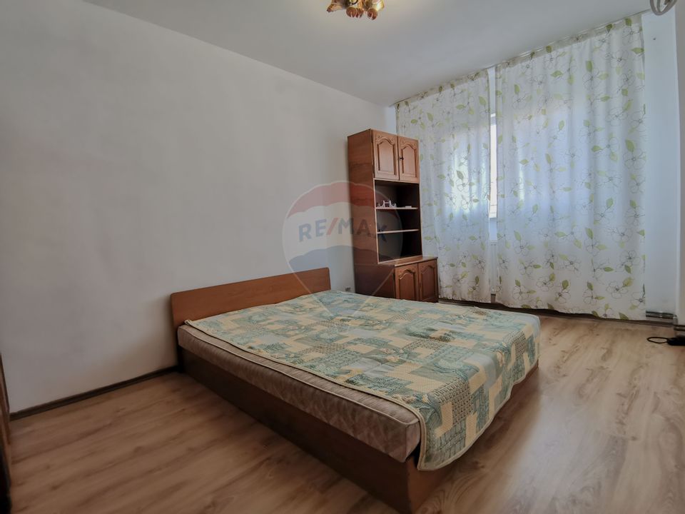 3 room Apartment for rent, Grivitei area