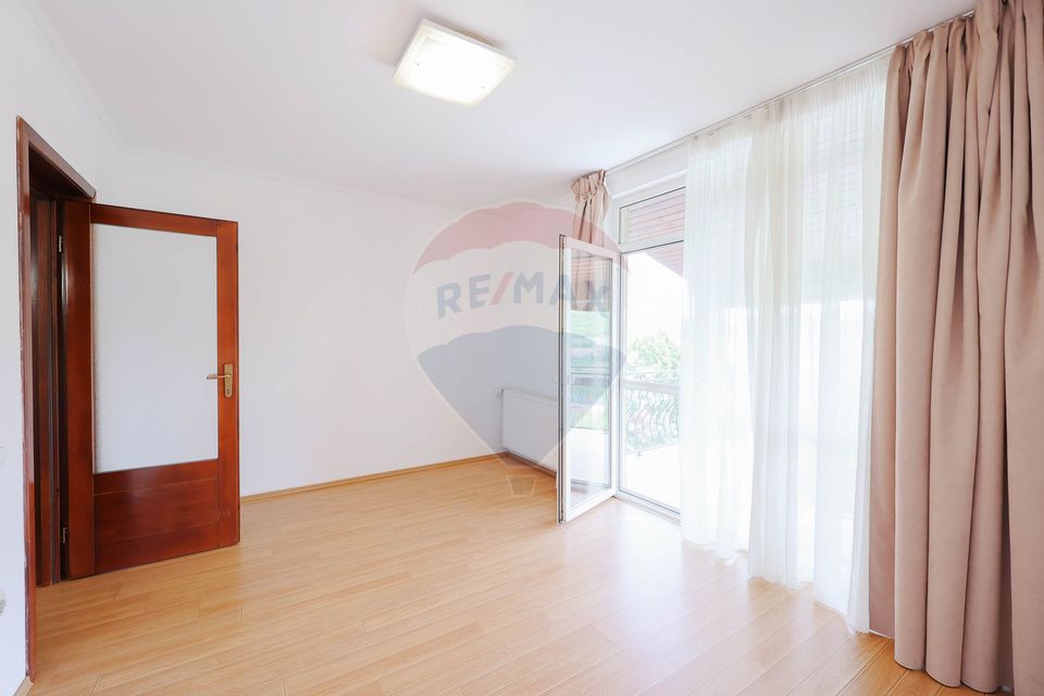 4 room House / Villa for sale, Dealuri Oradea area