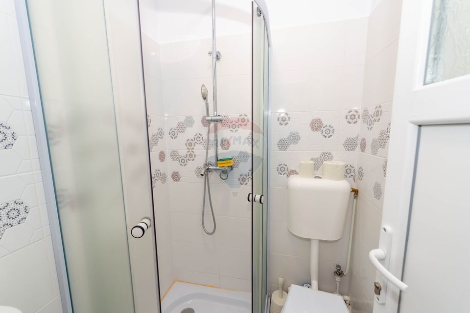 Garsoniera renovata de vanzare strada Mizil zona Trapezului Salajan