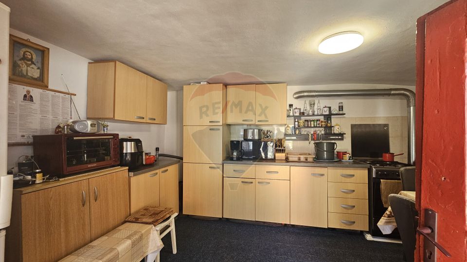 Casă autentică mocănească | Grădină 881 mp | Zonă liniștită | Săcele