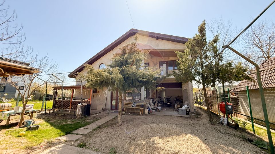 7 room House / Villa for sale